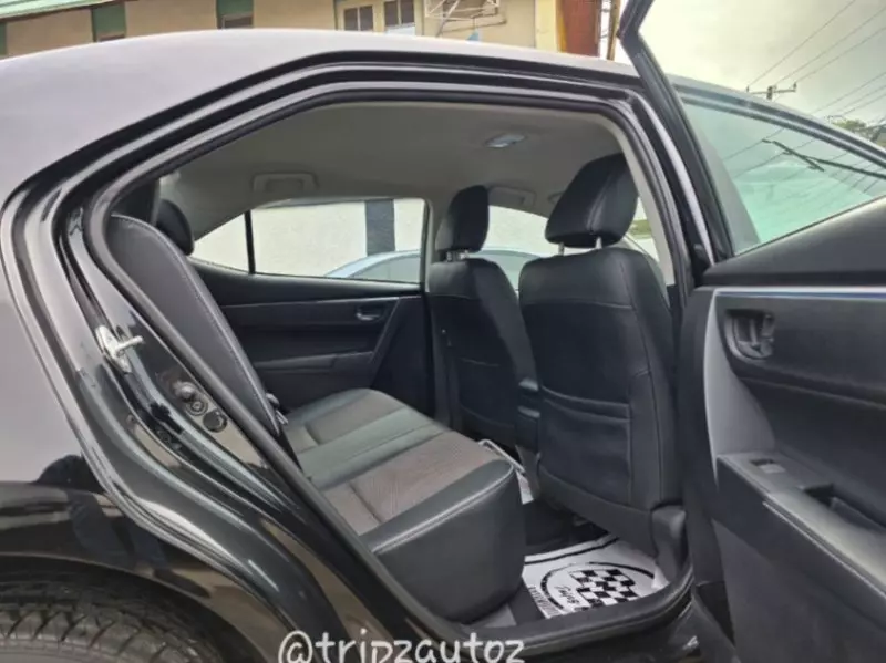 Toyota Corolla   - 2015