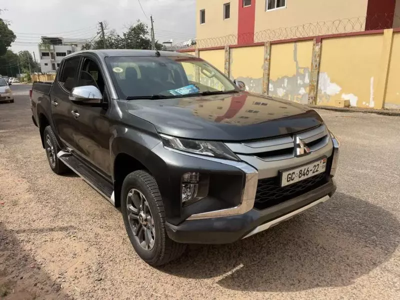 Mitsubishi L200 D/C Sportero A/T   - 2022
