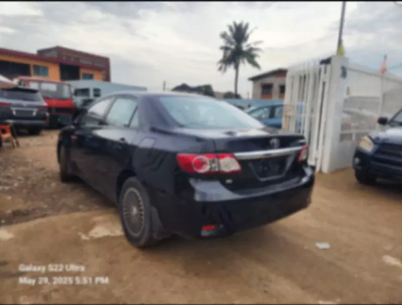 Toyota Corolla   - 2011