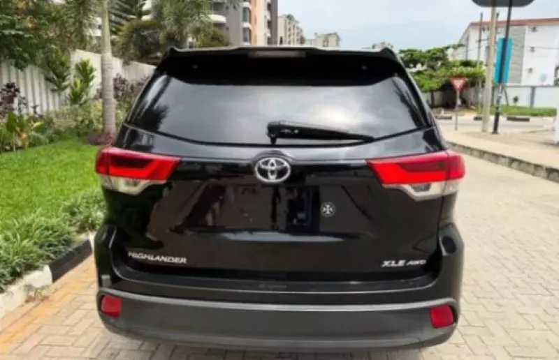 TOYOTA Highlander   - 2017