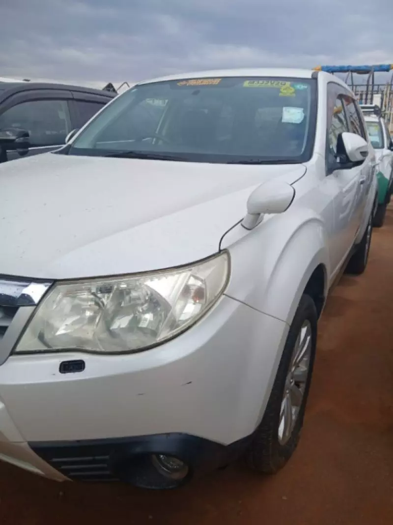 Subaru Forester   - 2011