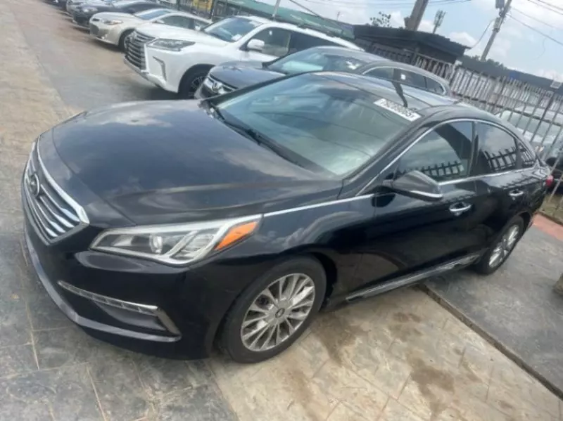 Hyundai Sonata   - 2015