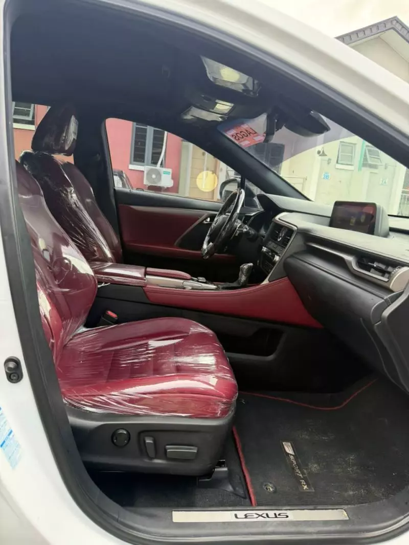 Lexus RS 350   - 2020
