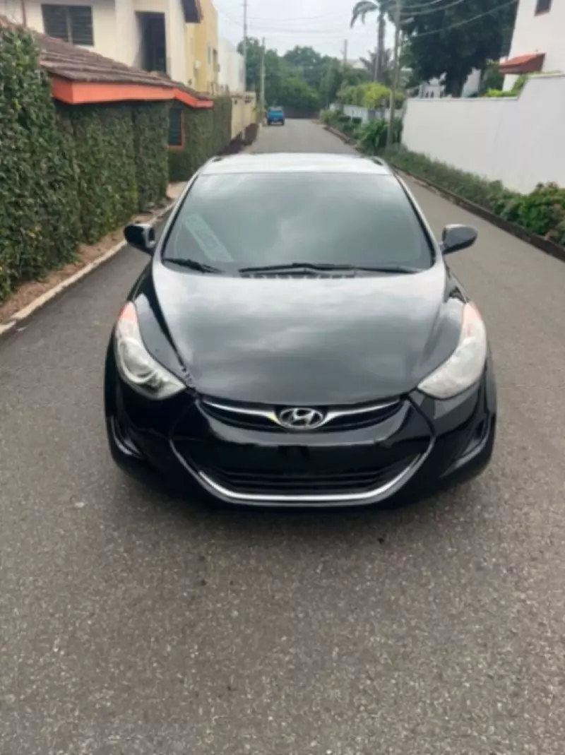 Hyundai Elantra   - 2025