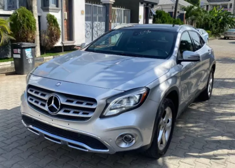Mercedes-Benz GL 350 - 2020