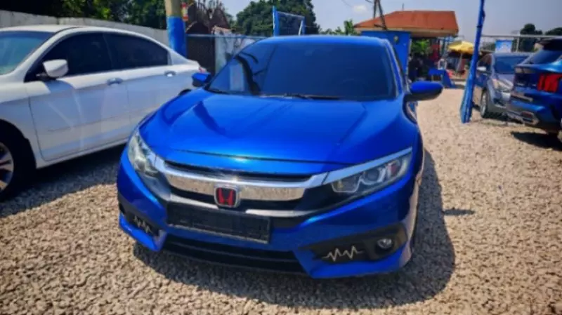 Honda Civic   - 2016