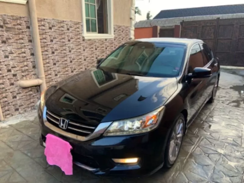 Honda Accord   - 2012