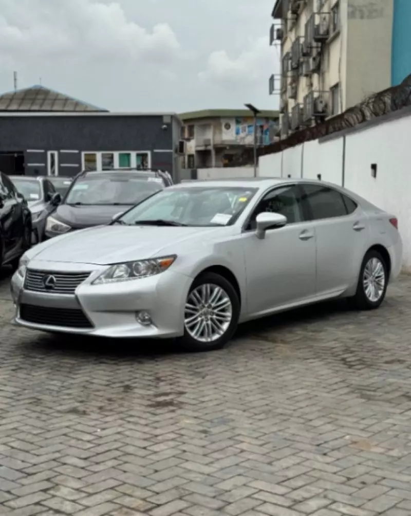 Lexus ES 350   - 2013
