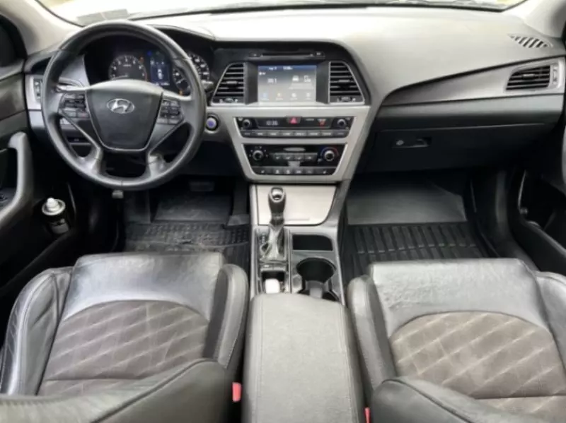 Hyundai Sonata   - 2016