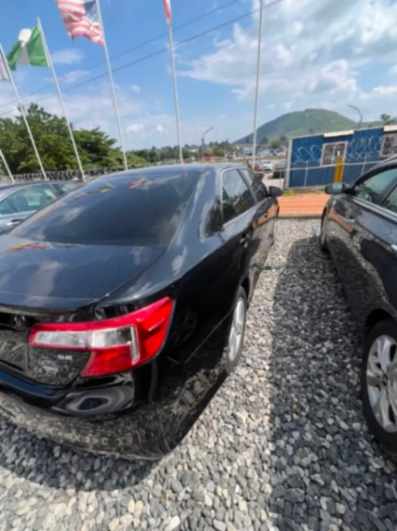 TOYOTA Camry   - 2014