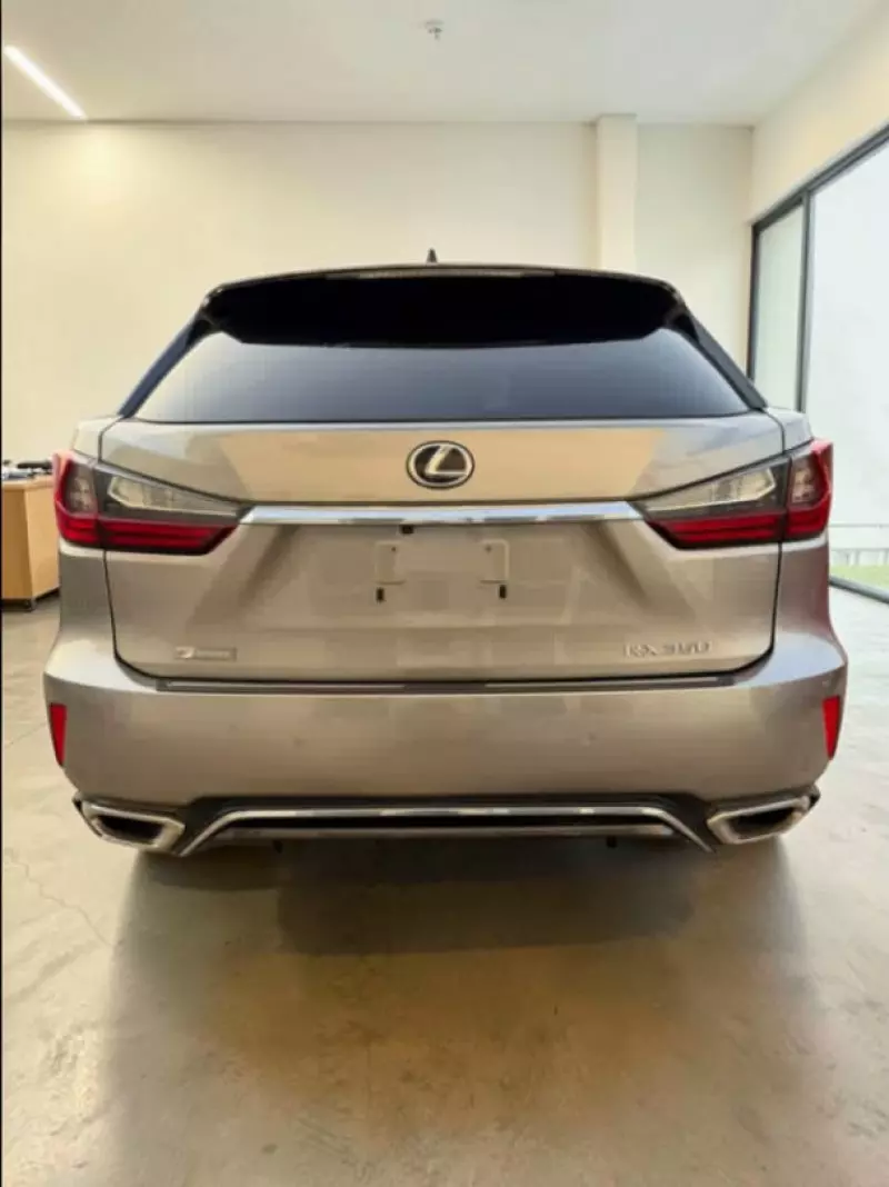 Lexus RX   - 2017
