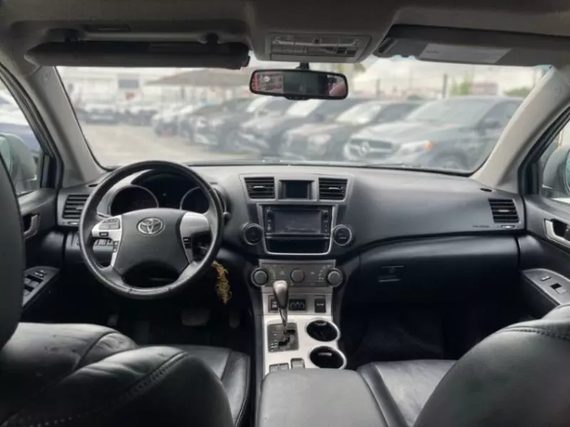 TOYOTA Highlander - 2013