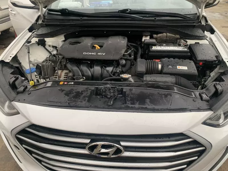 Hyundai Elantra   - 2017