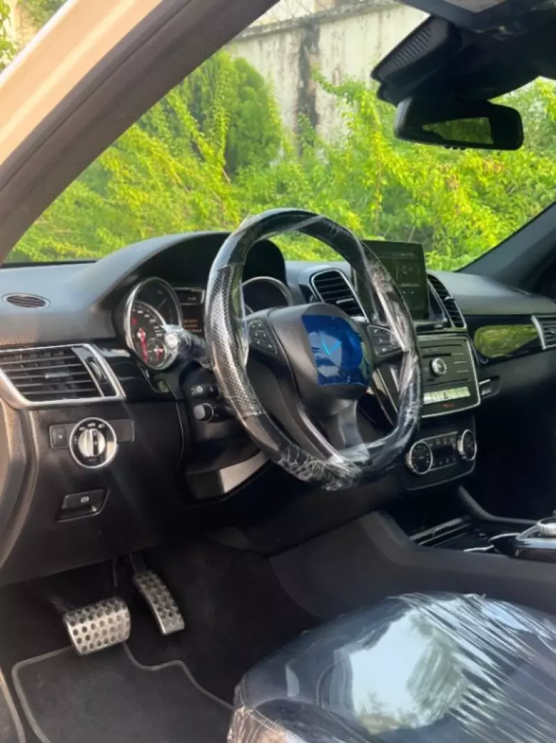 Mercedes-Benz GLE-Class   - 2018