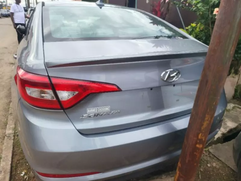 Hyundai Sonata   - 2015