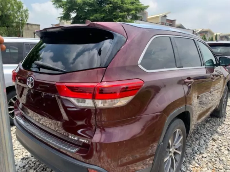 TOYOTA Highlander   - 2018