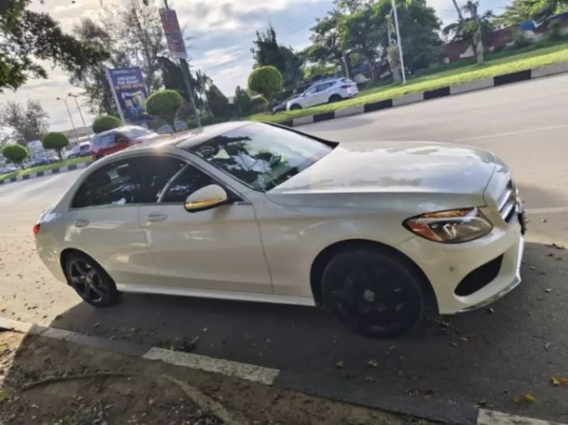 Mercedes-Benz C400   - 2015