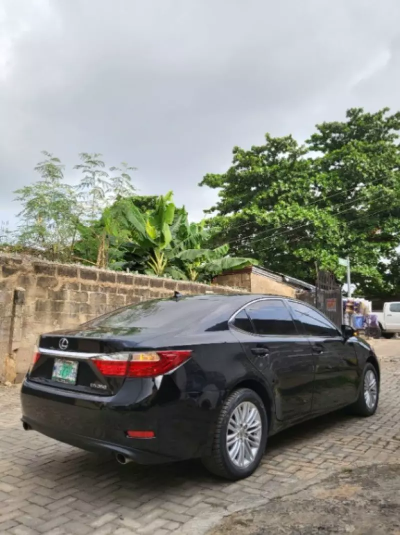 Lexus ES 350   - 2013