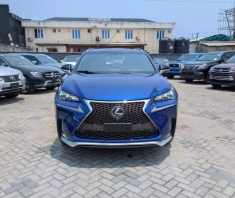 Lexus NX 200   - 2017