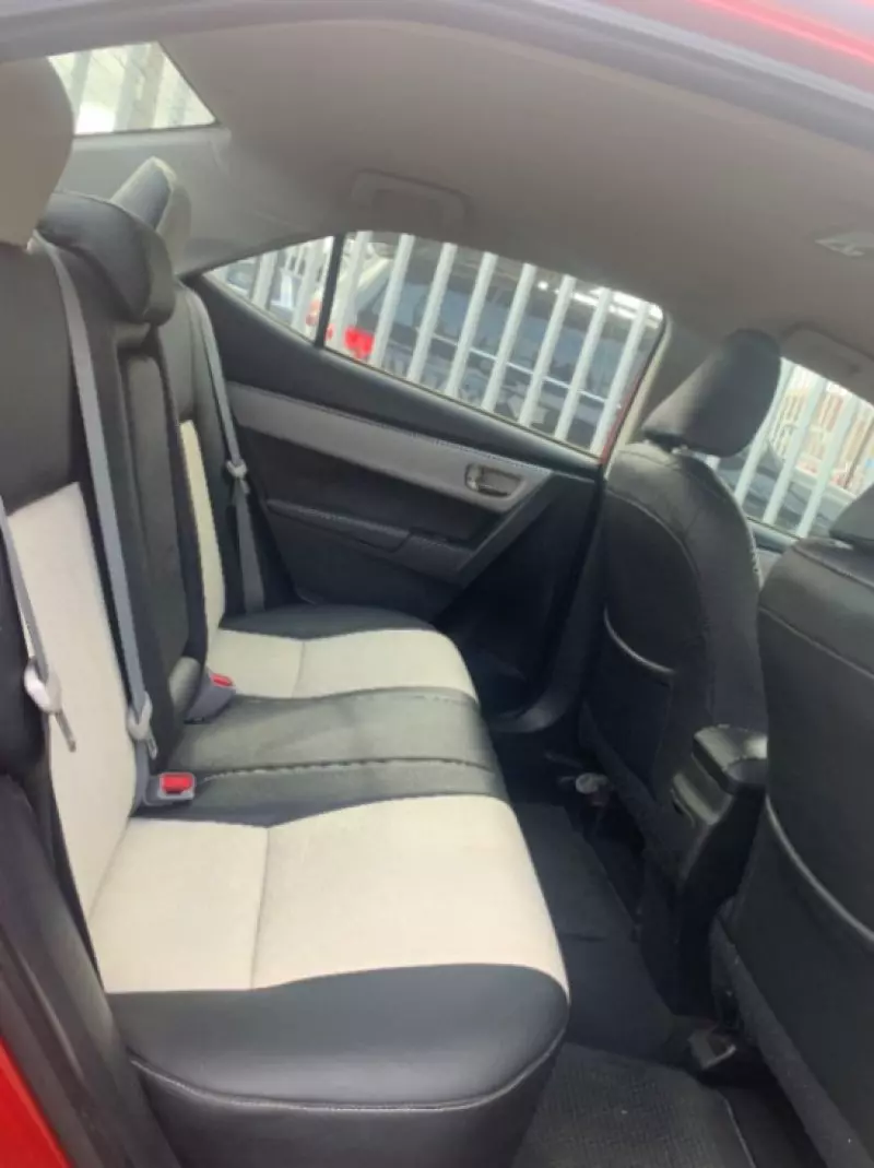 Toyota Corolla   - 2016