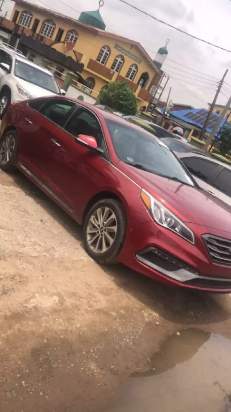Hyundai Sonata - 2016