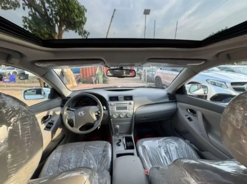Toyota Camry   - 2008