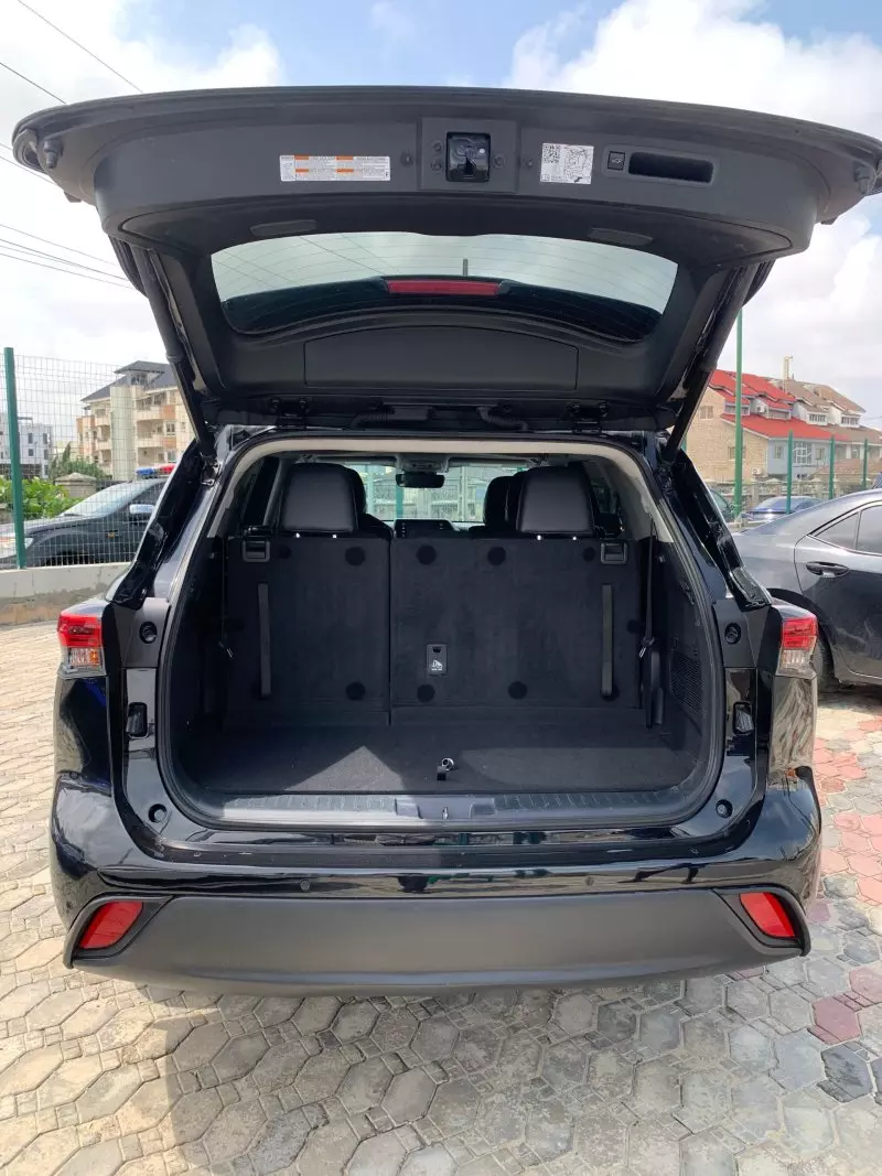 TOYOTA Highlander - 2021