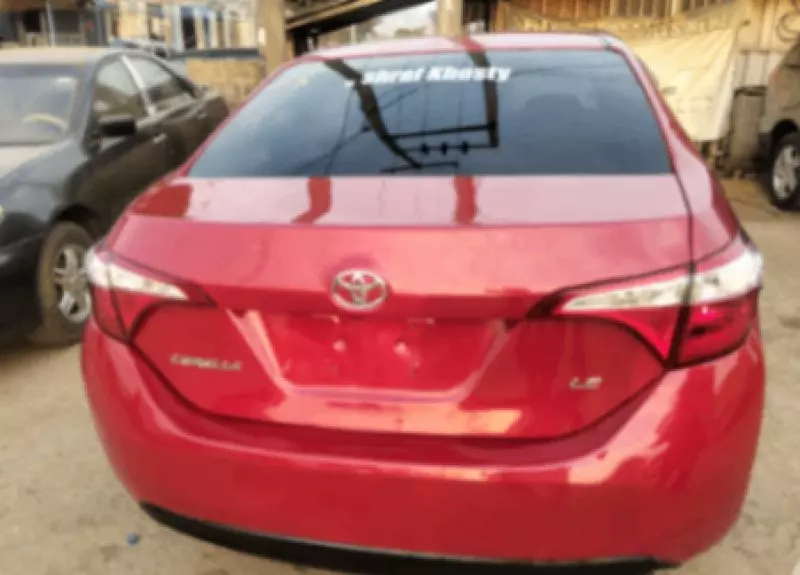 TOYOTA Corolla   - 2015