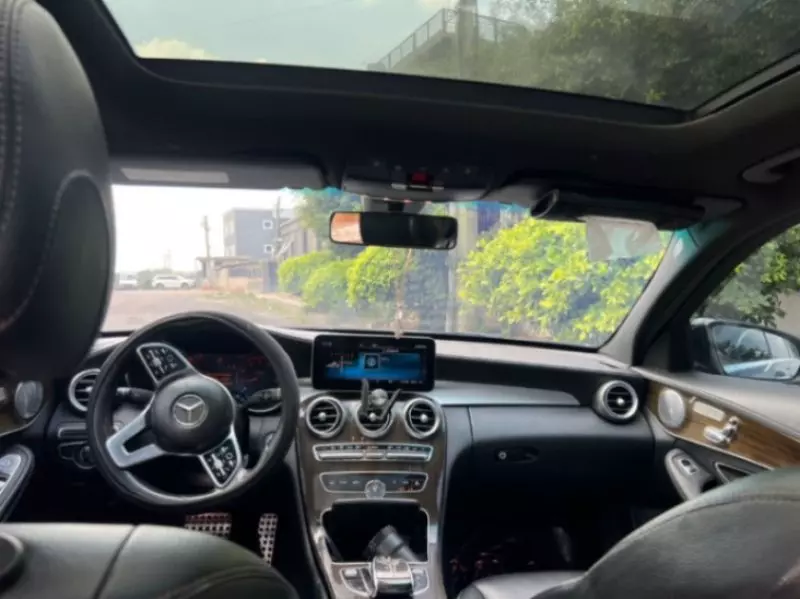 Mercedes-Benz 300   - 2019