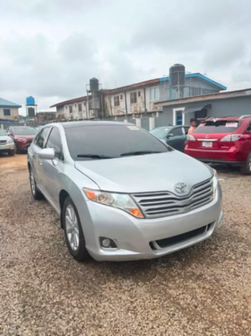 TOYOTA Venza   - 2012