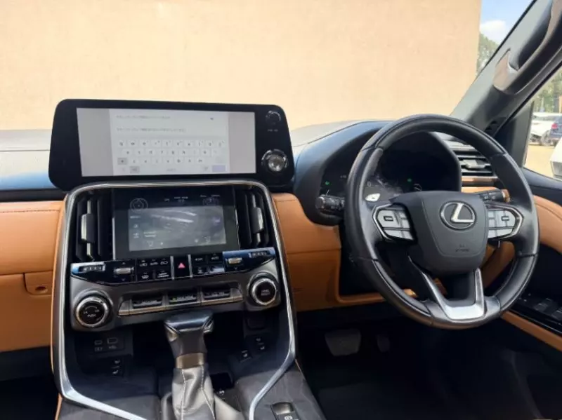 Lexus LX 600   - 2022