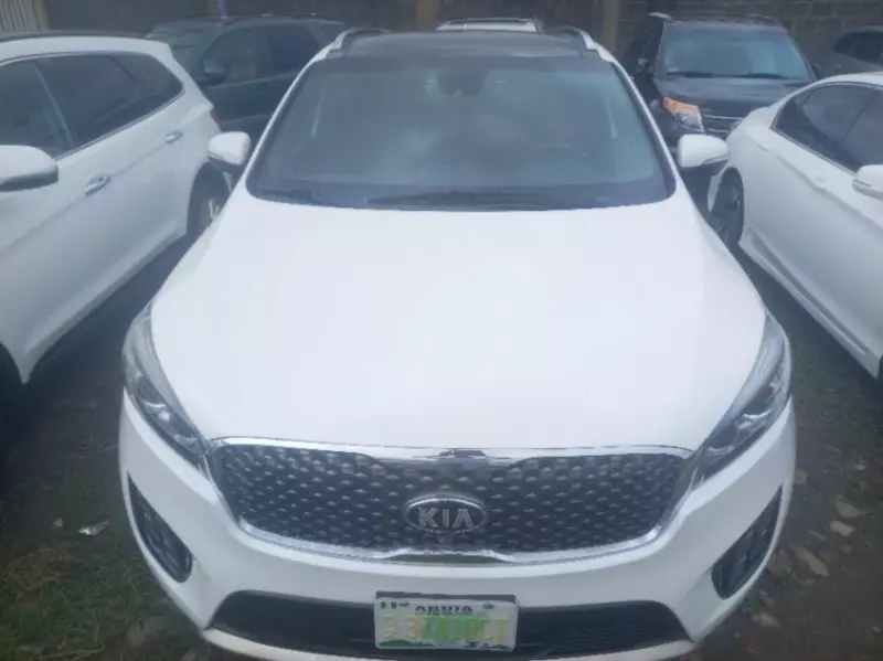 KIA Sorento   - 2017