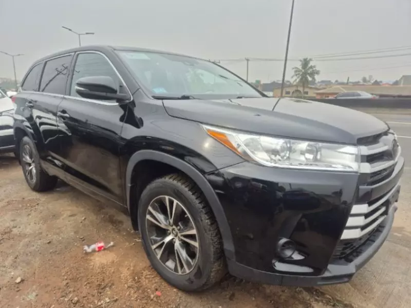 Toyota Highlander   - 2018