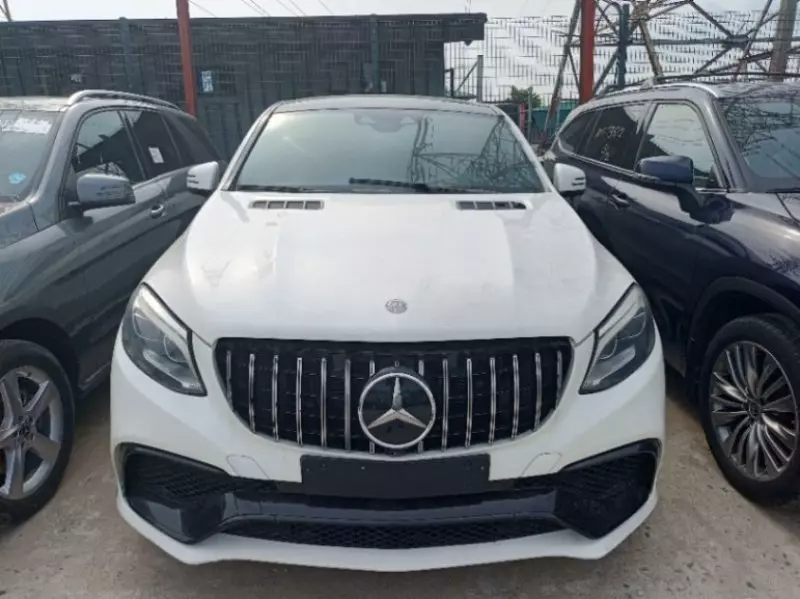 Mercedes-Benz GLE 63 AMG   - 2018