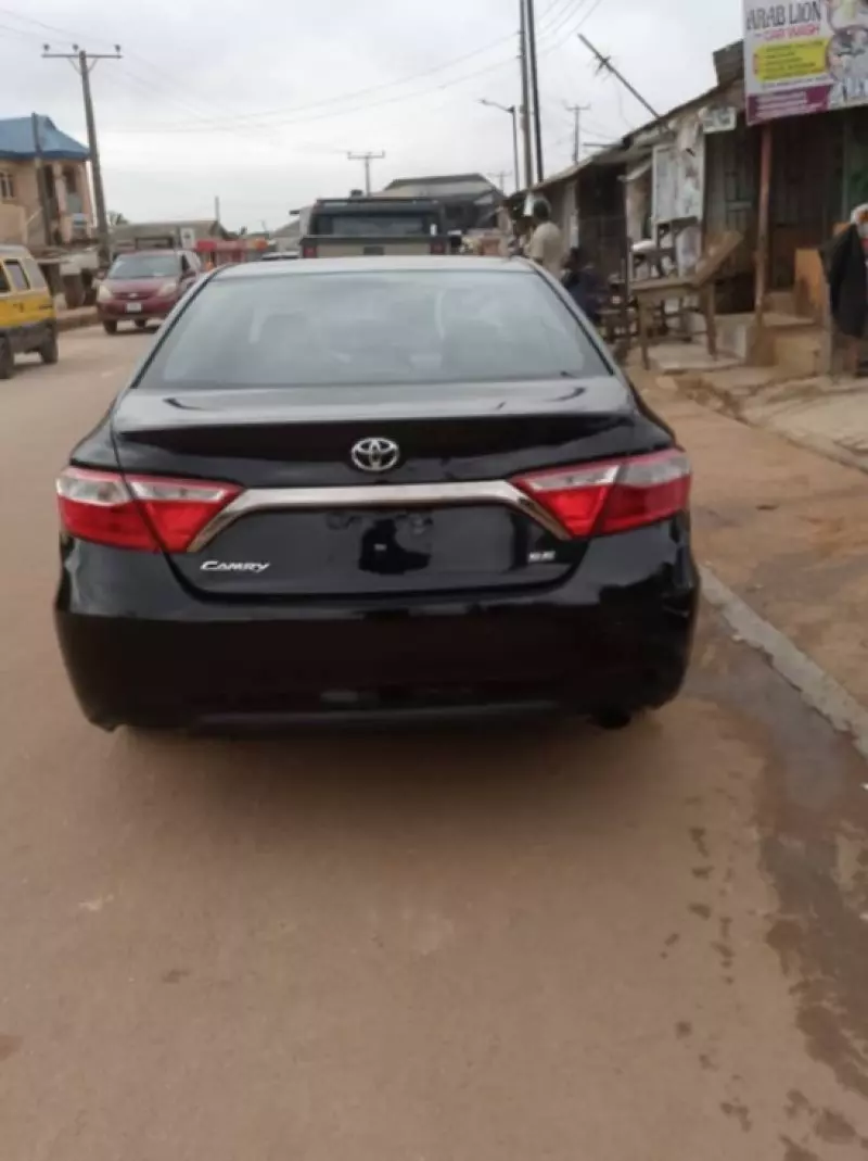 TOYOTA Camry - 2016