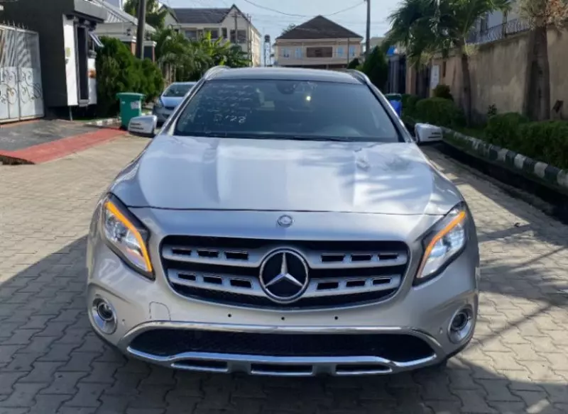 Mercedes-Benz GL 350 - 2020