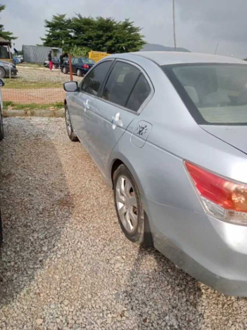 Chevrolet Malibu   - 2019