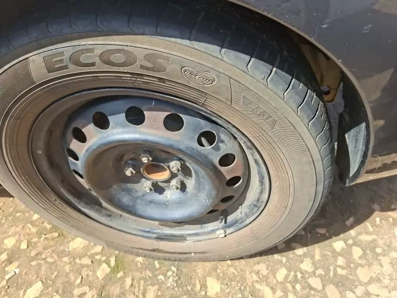 Toyota Ist    - 2010