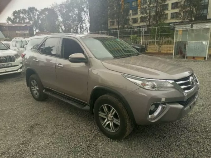 TOYOTA Fortuner   - 2019