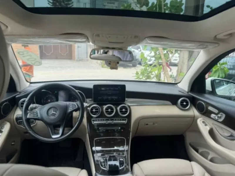 Mercedes-Benz GLC 300   - 2018