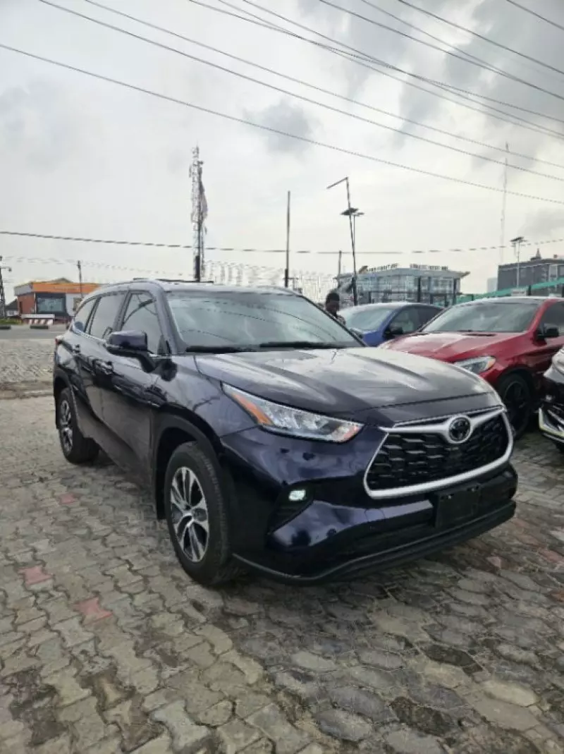 TOYOTA Highlander   - 2024