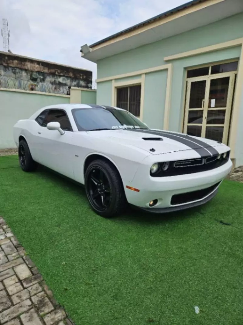 Dodge Challenger   - 2018