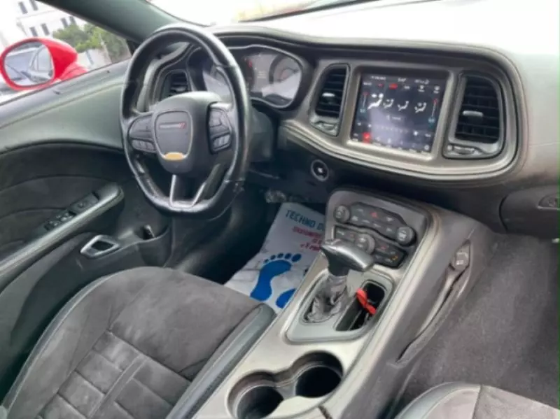 Dodge Challenger   - 2020