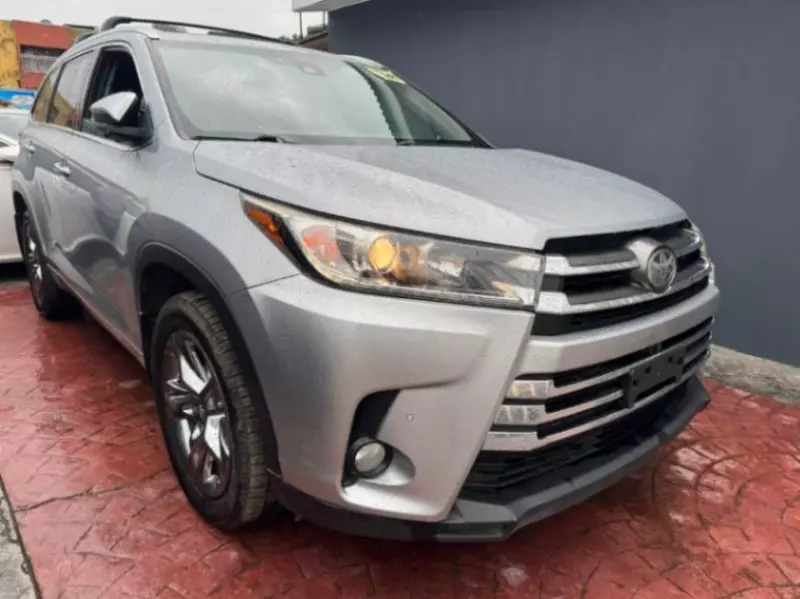 TOYOTA Highlander   - 2017