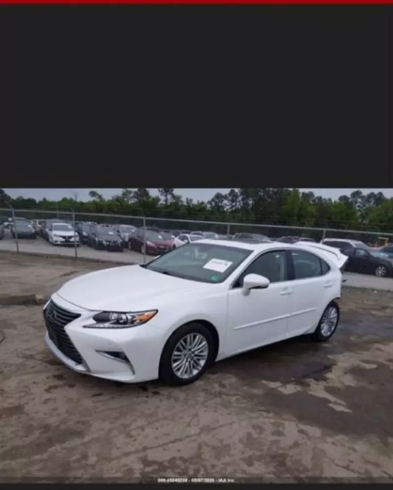Lexus ES   - 2017