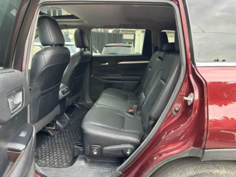 TOYOTA Highlander   - 2016