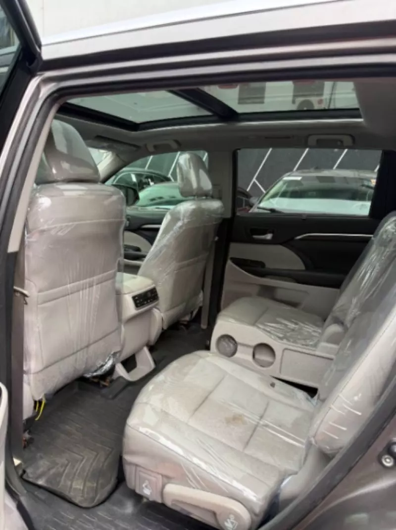 TOYOTA Highlander - 2015