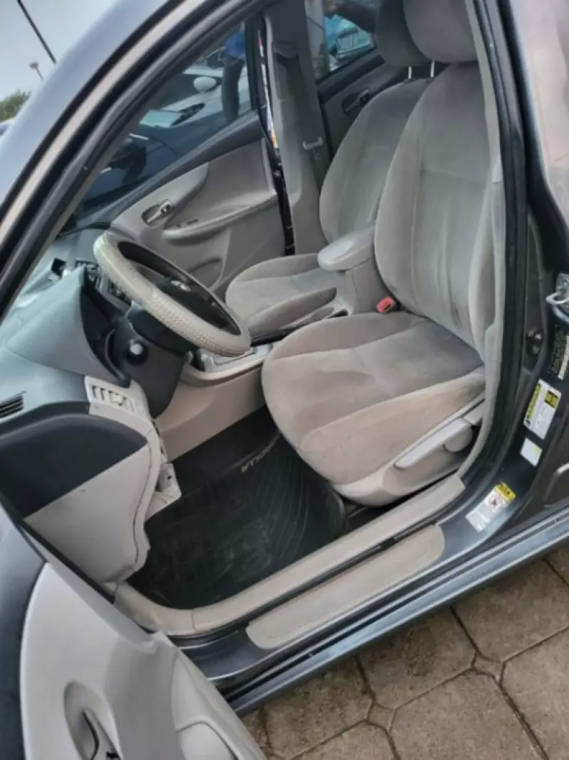 Toyota Corolla   - 2012