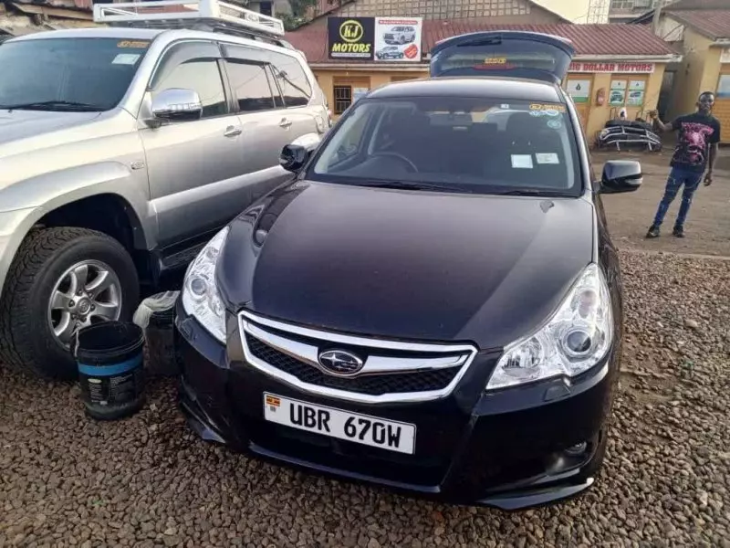 Subaru Legacy - 2010