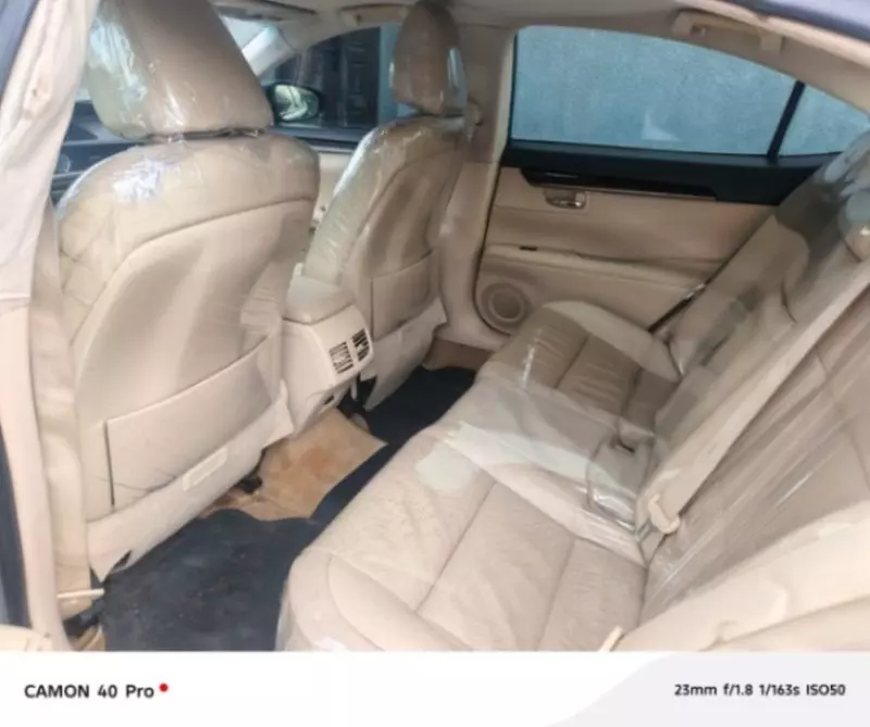 Lexus ES   - 2013